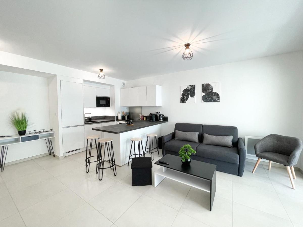 T2 NEUF TERRASSE PRES des PLAGES Saint-Cyr-sur-Mer Exterior foto